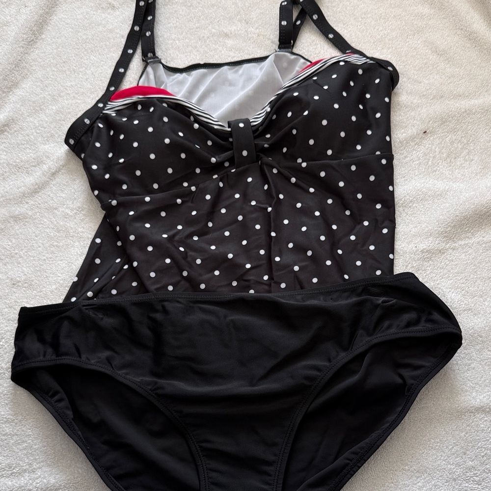 Elegant Black and White Polka Dot Bikini Set